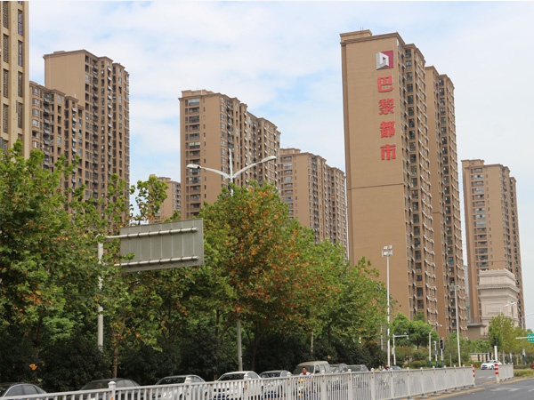 合肥佳源巴黎都市小區定制陽臺欄桿、百葉窗、樓梯扶手案例