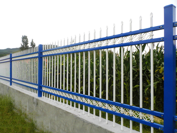 安徽鋅鋼護欄廠家聯系方式是什么？