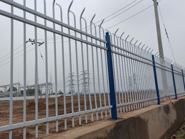 小區(qū)圍墻欄桿價(jià)格會(huì)受到這幾個(gè)因素影響，你知道嗎？