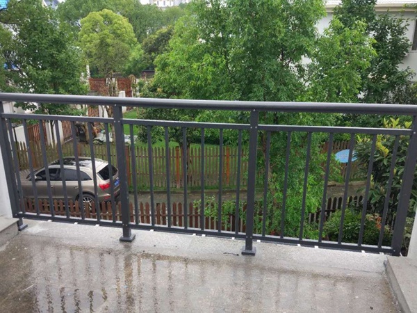 陽臺護欄哪里可以定制？