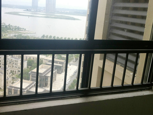 批量采購定制護窗欄桿，從它們中選擇就對了！