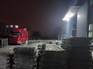 金用護欄2020年10月27日鋅鋼百葉窗發貨！