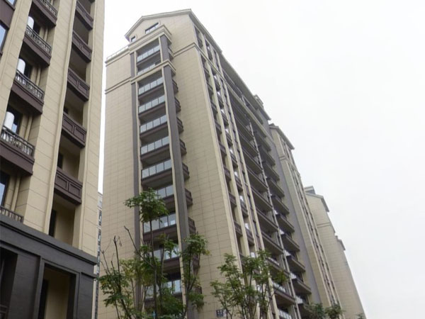 紹興錦樾華府小區陽臺玻璃護欄、鋅鋼樓梯扶手定制