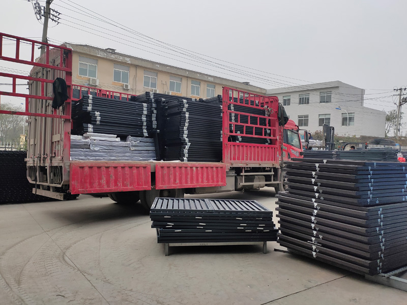 金用護欄2020年12月12日鋅鋼護窗欄桿發貨！