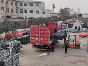 金用護欄2020年12月14日鋁合金百葉窗發貨！