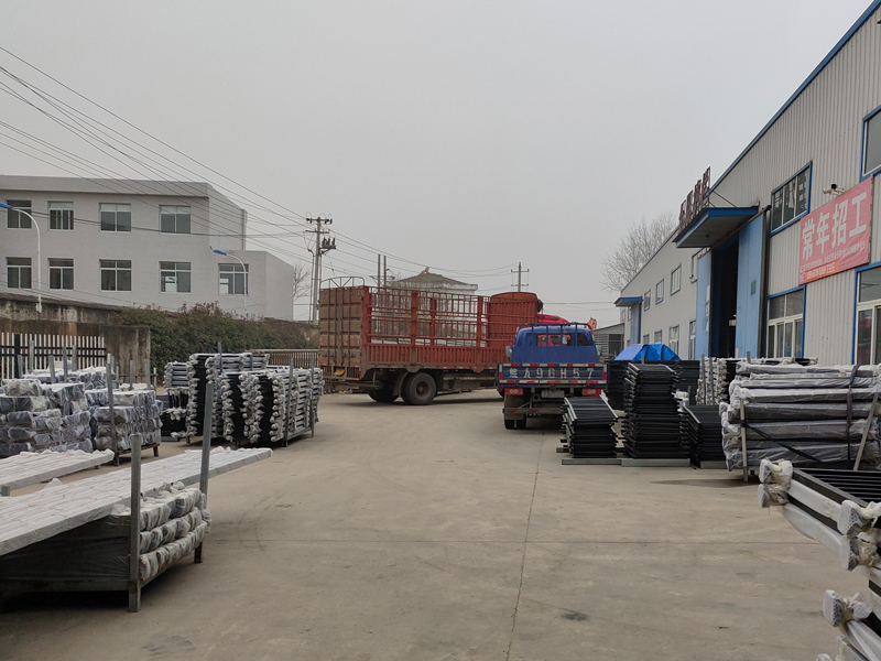 金用護(hù)欄2021年1月25日鋅鋼陽臺護(hù)欄發(fā)貨！