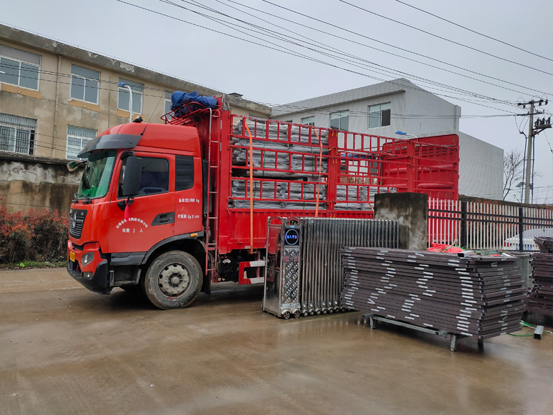 金用護欄2021年3月20日鋅鋼陽臺護欄發貨！