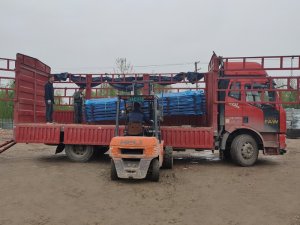 金用護(hù)欄2021年3月31日鋅鋼連廊欄桿發(fā)貨！