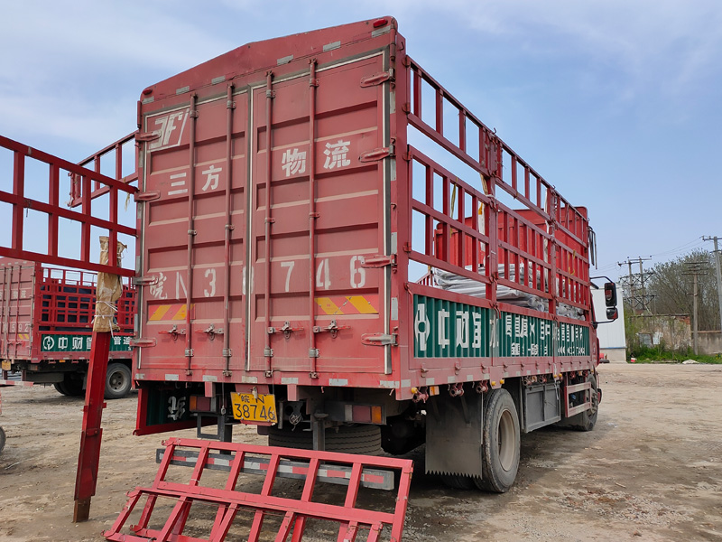 金用護(hù)欄2021年4月6日鋅鋼陽臺欄桿發(fā)貨! 金用護(hù)欄2021年4月6日鋅鋼陽臺欄桿發(fā)貨!