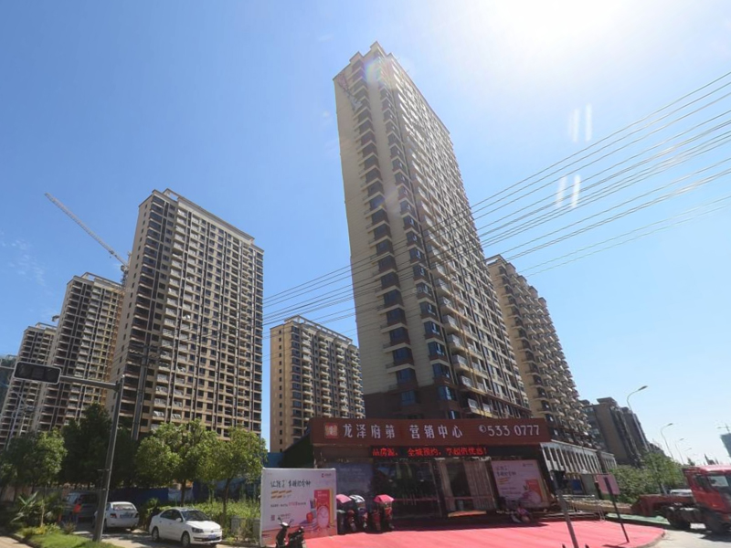 合肥龍澤府第小區(qū)項目定制空調欄桿、樓梯欄桿產品