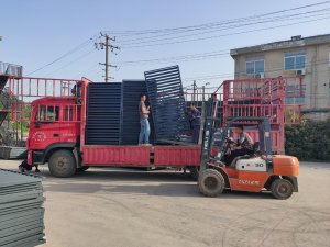 金用護欄2021年4月30日鋅鋼百葉窗發貨！