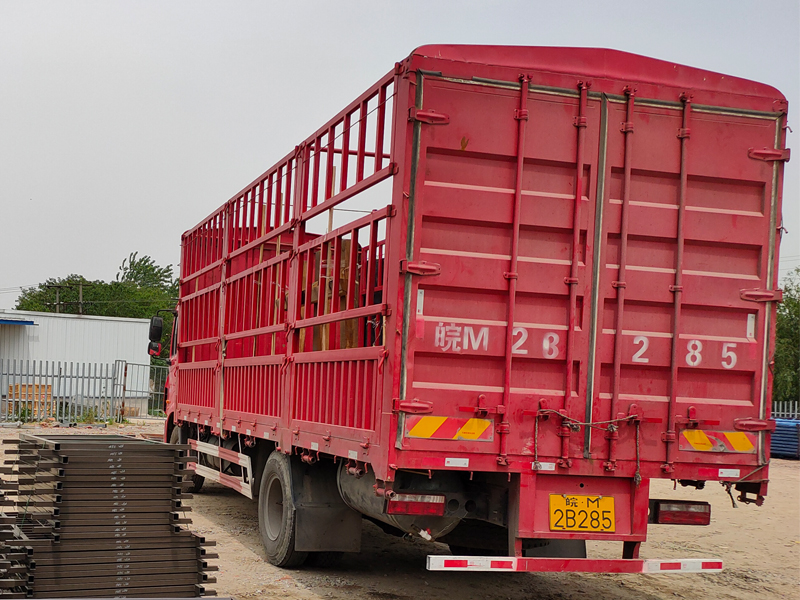 金用護欄2021年5月7日鋅鋼陽臺護欄發貨！