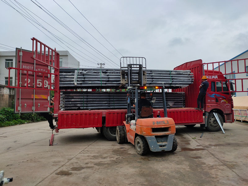 金用護欄2021年7月2日鋅鋼陽臺護欄發貨！