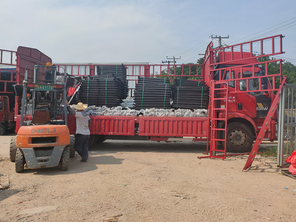 金用護欄2021年7月15日鋅鋼空調護欄發貨！