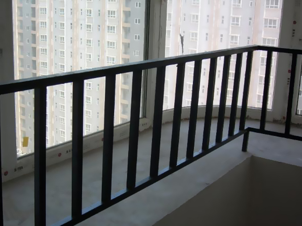 飄窗護欄用什么材質安全？