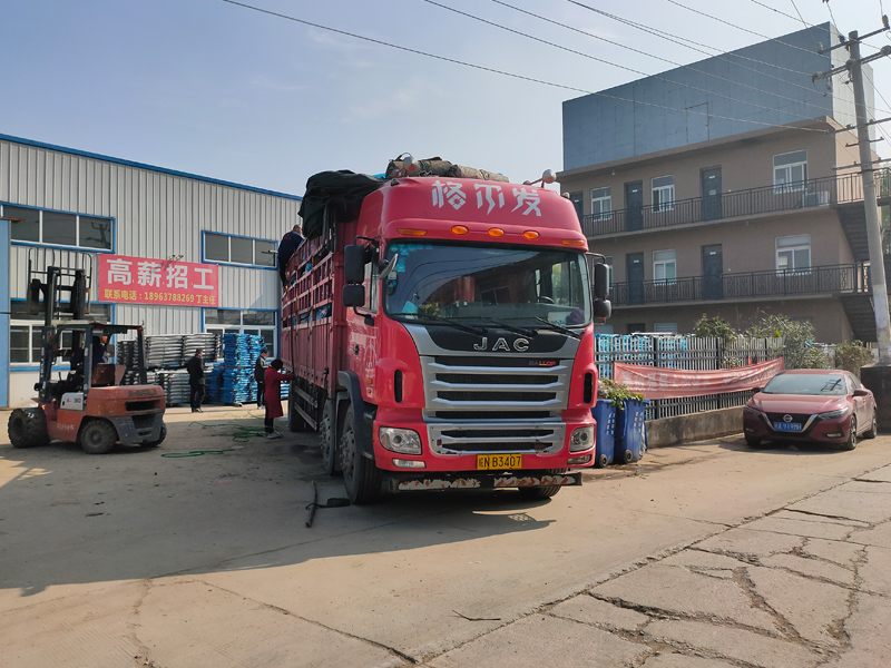 金用護欄2021年10月25日鋅鋼樓梯欄桿發貨！