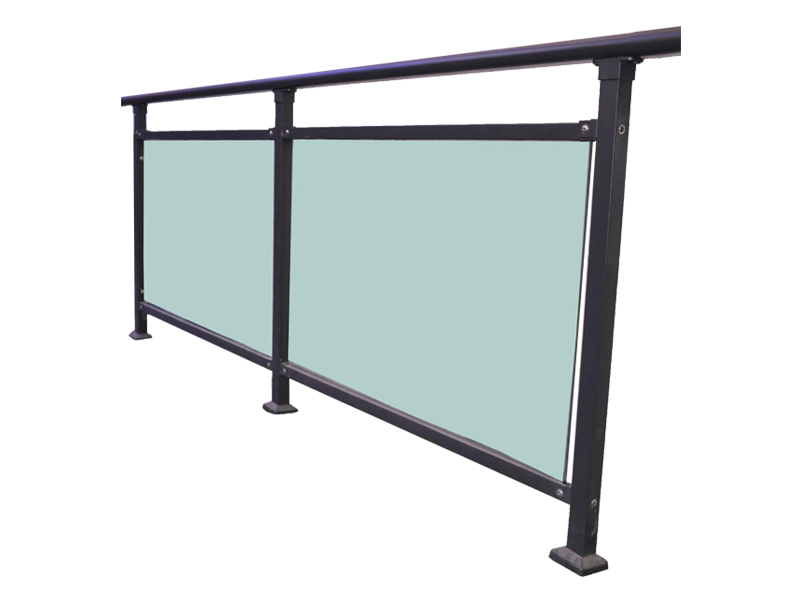 玻璃護欄多少錢一米？