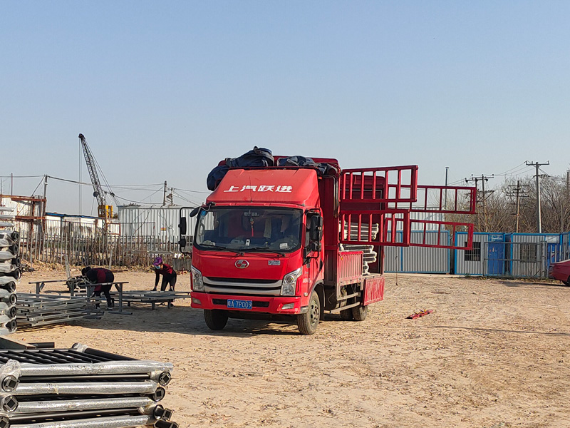 金用護欄2023年3月15日鋅鋼百葉窗裝車發(fā)貨！