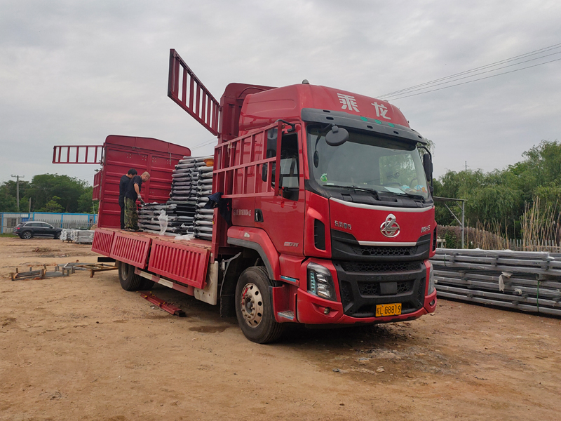 金用護欄2023年5月9日鋅鋼陽臺欄桿裝車發貨！