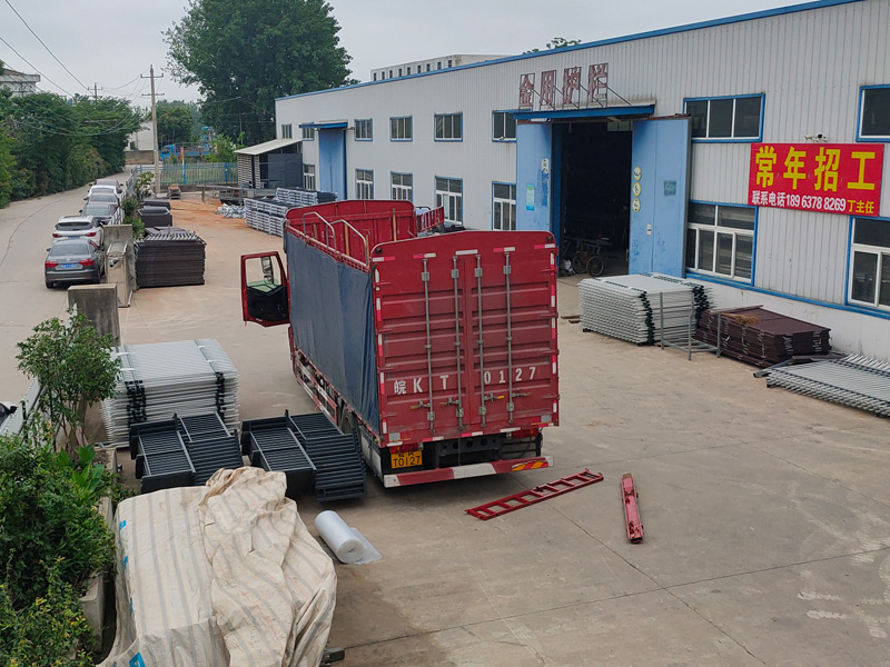 2023年5月31日鋅鋼組裝欄桿裝車發貨！