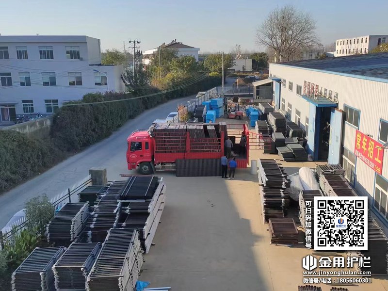 2023年11月23日鋅鋼百葉窗裝車發貨! 2023年11月23日鋅鋼百葉窗裝車發貨!