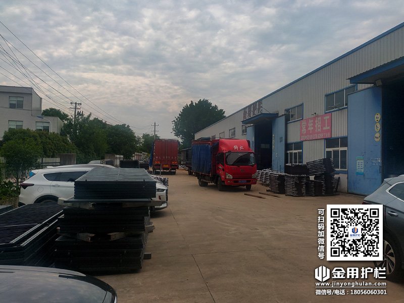 2024年5月31日鋅鋼護(hù)窗欄桿裝車發(fā)貨! 2024年5月31日鋅鋼護(hù)窗欄桿裝車發(fā)貨!