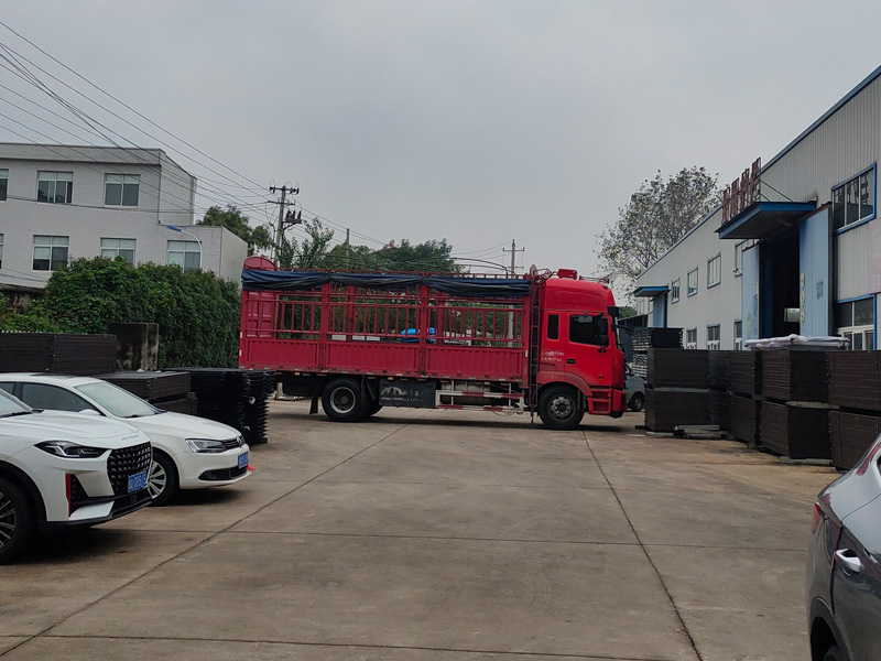 2024年10月22日鋅鋼飄窗欄桿裝車發貨！