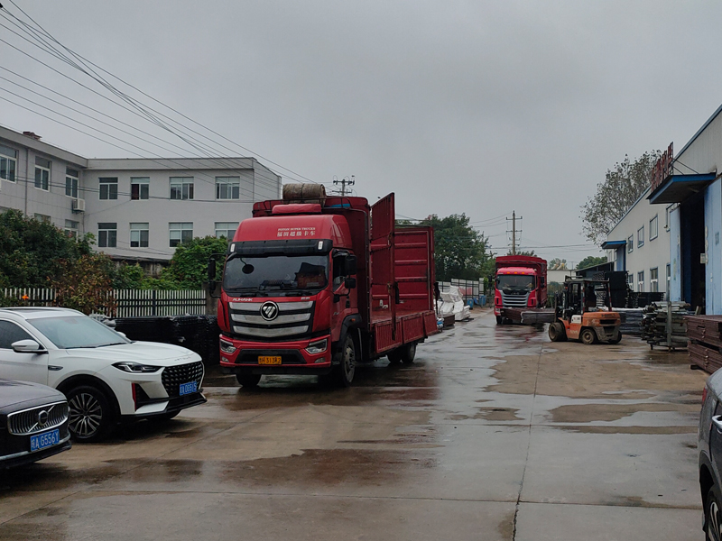 2024年10月29日鋅鋼護窗欄桿裝車發貨！