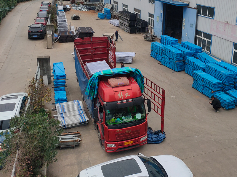 2024年11月19日鋅鋼圍墻護(hù)欄裝車(chē)發(fā)貨！