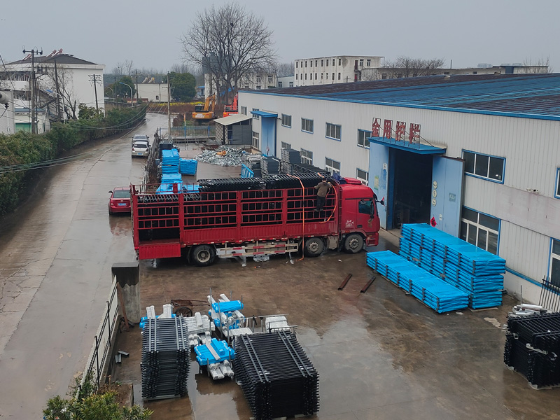 2025年3月14日鋅鋼圍墻護欄裝車發貨！