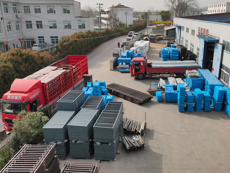 2025年3月24日鋁合金百葉窗裝車發貨！