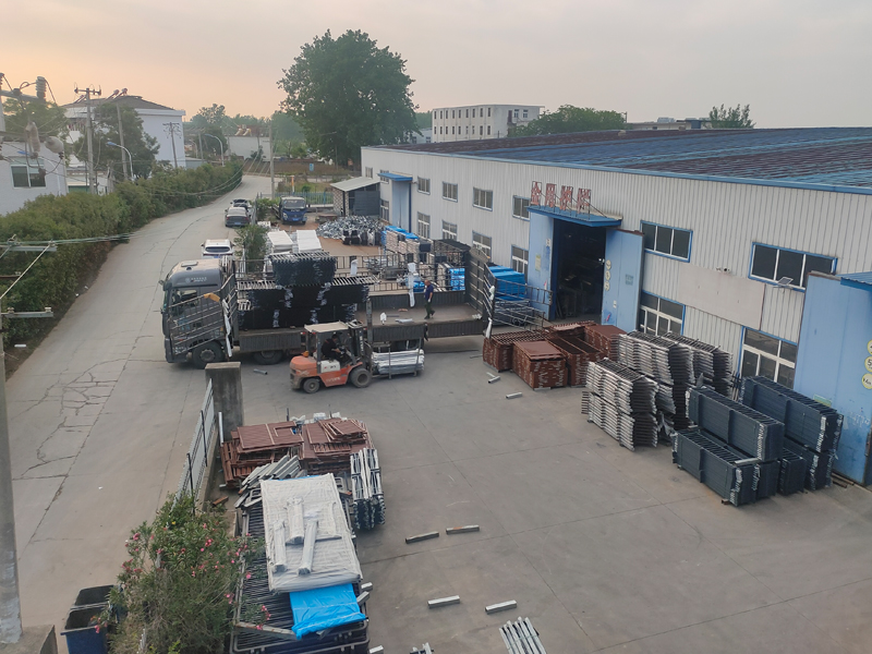 2025年5月24日鋅鋼圍墻護欄裝車發貨！