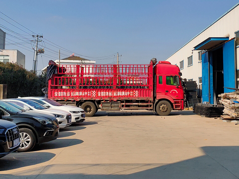 2025年11月19日鋅鋼百葉窗裝車發貨！